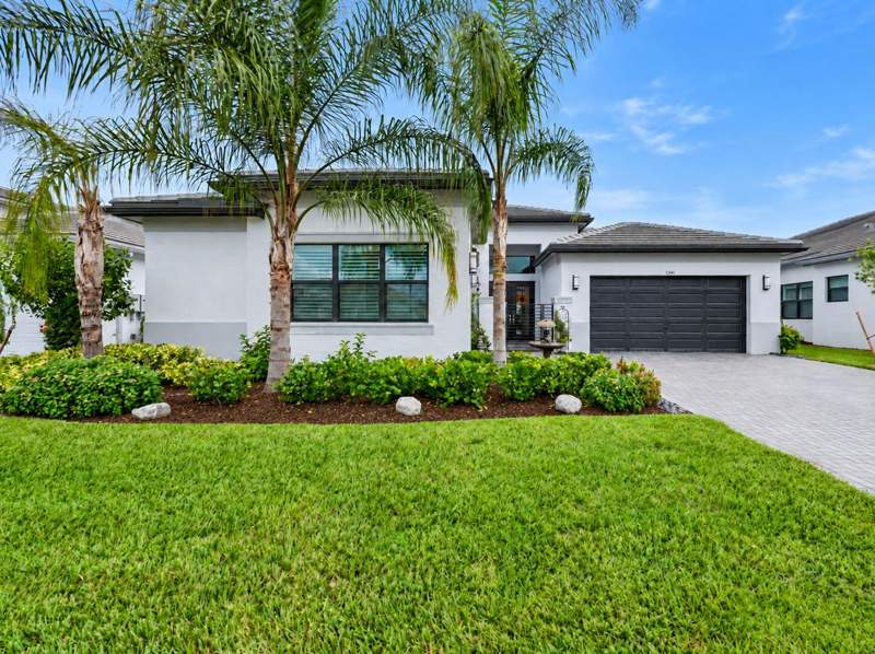 3 bedroom Single Family Residence at 12441 SW Crystal Cove Drive, Riverland Parcel B - Plat Four, Port St. Lucie — photo 2