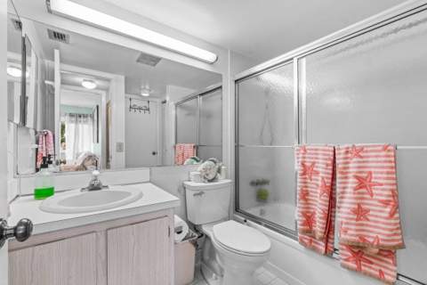 414 Pine Glen Lane #D-2, Greenacres FL - photo 14 of 27
