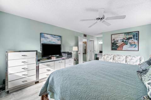 414 Pine Glen Lane #D-2, Greenacres FL - photo 17 of 27
