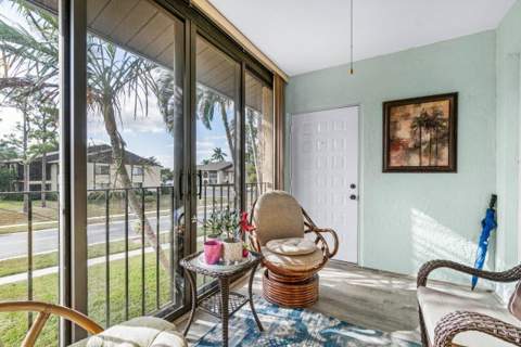 414 Pine Glen Lane #D-2, Greenacres FL - photo 24 of 27