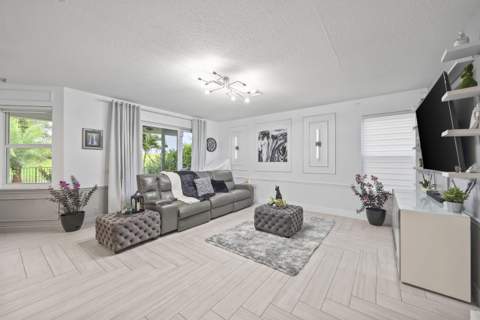 12253 Glenmore Drive, Coral Springs FL - photo 13 of 57