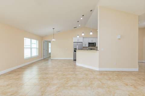 3874 SW McCrory Street, Port St. Lucie FL - photo 6 of 26