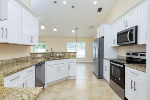 3874 SW McCrory Street, Port St. Lucie FL - photo 9 of 26