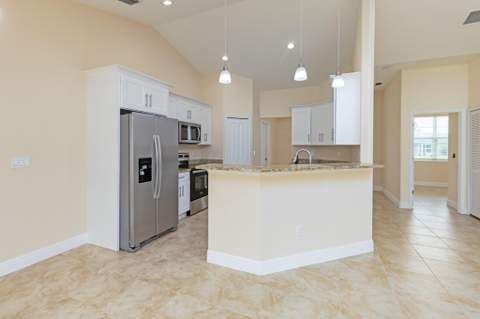 3874 SW McCrory Street, Port St. Lucie FL - photo 10 of 26