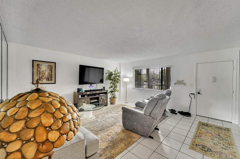 2 bedroom Condominium at 7342 Ashmont Circle #203, Ashmont Condominium, Tamarac — photo 3