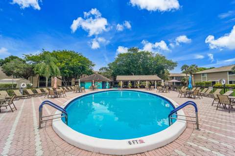 7342 Ashmont Circle #203, Tamarac FL - photo 22 of 34