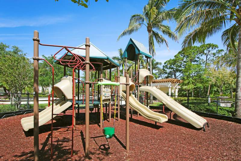 2 bedroom Condominium at 4308 Myrtlewood Circle, Fiore At The Gardens Condo, Palm Beach Gardens — photo 4