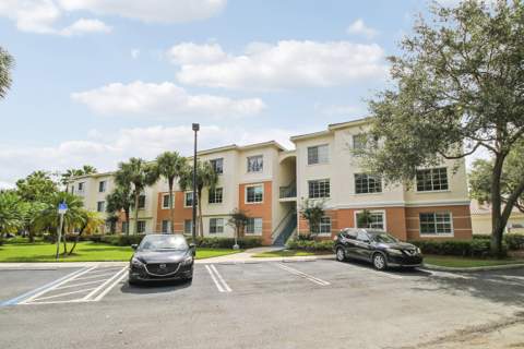4308 Myrtlewood Circle, Palm Beach Gardens FL - photo 6 of 32