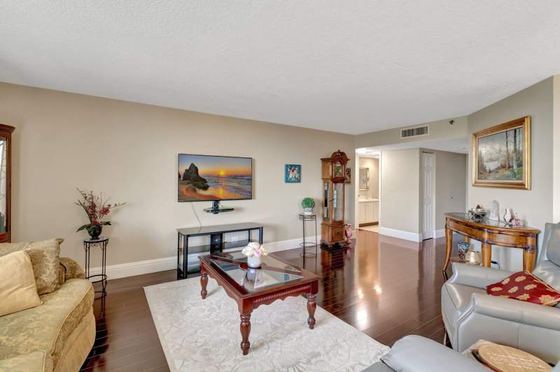 2 bedroom Condominium at 6372 La Costa Drive #504, La Costa Del Mar Condo, Boca Raton — photo 4