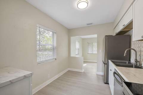 1645 NE 16th Avenue, Fort Lauderdale FL - photo 7 of 36
