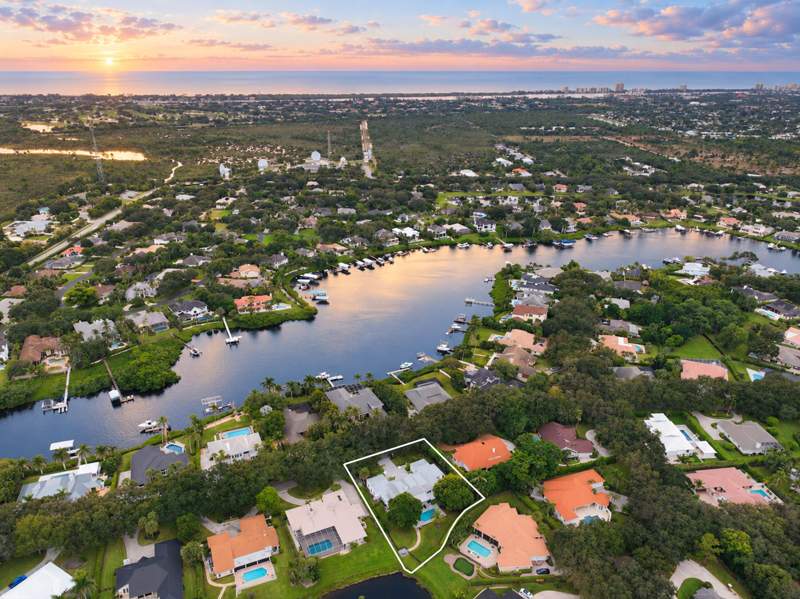 5 bedroom Single Family Residence at 18397 SE Heritage Drive, Heritage Oaks, Jupiter — photo 5