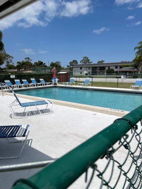 1201 SE Parkview Place #G11, Stuart FL - photo 23 of 28