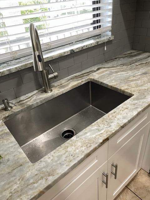 1201 SE Parkview Place #G11, Stuart FL - photo 9 of 28