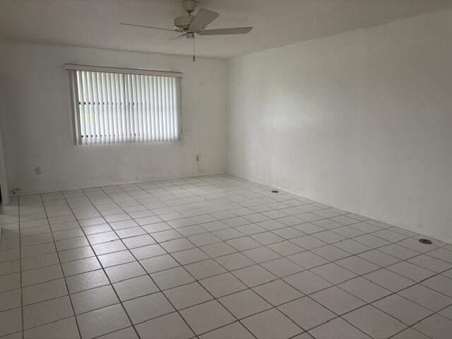 2 bedroom Villa at 79 Wood Rose Court, Strathmore Gate I Unit One, Royal Palm Beach — photo 2