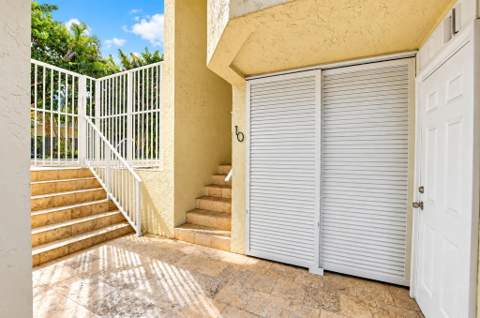 884 SE 19th Avenue #10, Deerfield Beach FL - photo 7 of 79
