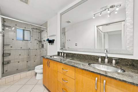 341 City View Drive, Fort Lauderdale FL - photo 23 of 40