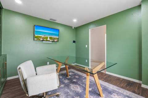 516 SE Crosspoint Drive, Port St. Lucie FL - photo 9 of 55