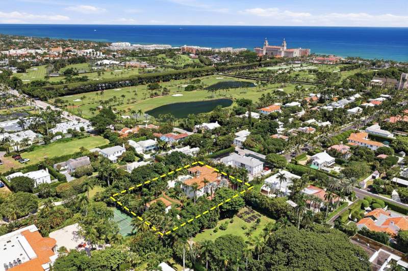 8 bedroom Single Family Residence at 5 Via Sunny, Primavera Estates (Lake Front), Palm Beach — photo 5