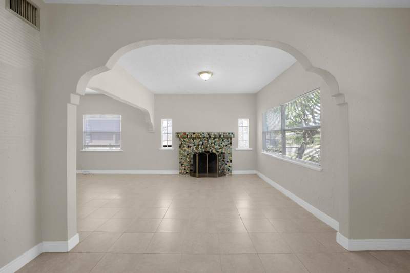 4 bedroom Single Family Residence at 830 Valley Forge Road, Hillside Park, West Palm Beach — photo 5