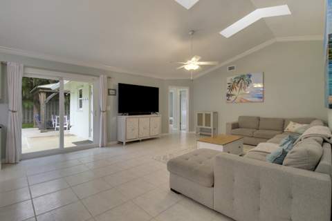 19823 Hibiscus Drive, Jupiter FL - photo 7 of 59
