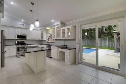 19823 Hibiscus Drive, Jupiter FL - photo 11 of 59