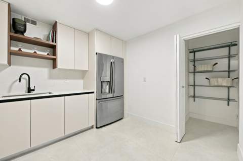 3140 S Ocean Drive #610, Hallandale Beach FL - photo 13 of 40