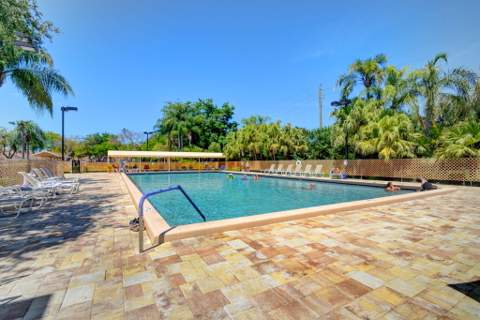 8625 Flamingo Drive, Boca Raton FL - photo 24 of 32