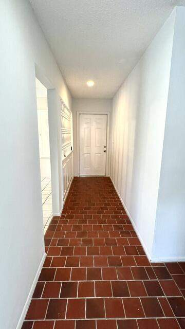 357 NE Camelot Drive, Port St. Lucie FL - photo 10 of 20