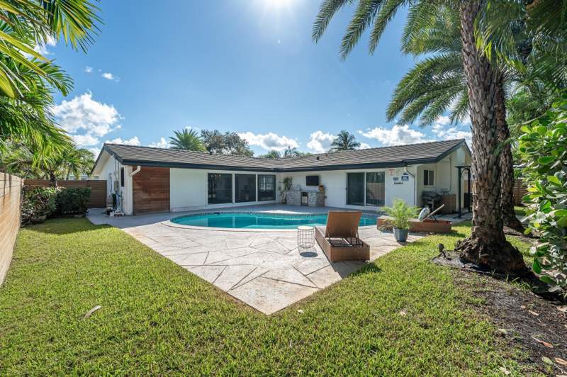 3 bedroom Single Family Residence at 2197 NE 61st Court, Imperial Point 1 Sec, Fort Lauderdale — photo 2