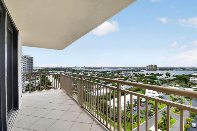 2 bedroom Condominium at 3400 N Ocean Drive #1808, Oceantree Condo, Singer Island — photo 2