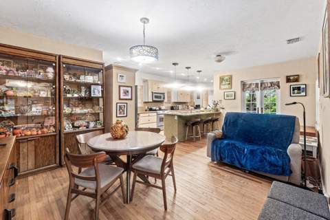 703 Sunset Road, West Palm Beach FL - photo 6 of 40