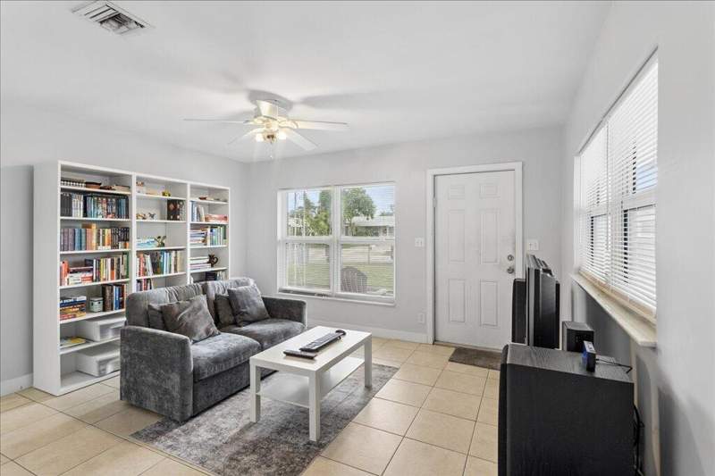 2 bedroom Single Family Residence at 411 NW 52nd Street, North Andrews Terrace First Add, Oakland Park — photo 4