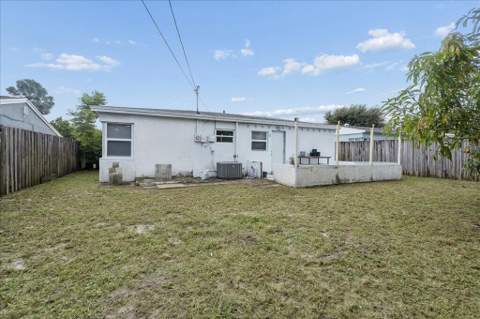 411 NW 52nd Street, Oakland Park FL - photo 15 of 23