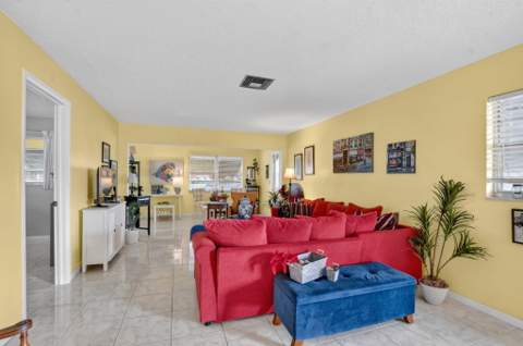 843 Meadowlark Lane, Delray Beach FL - photo 16 of 53