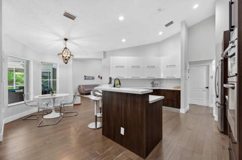 10738 Santa Rosa Drive, Boca Raton FL - photo 18 of 107