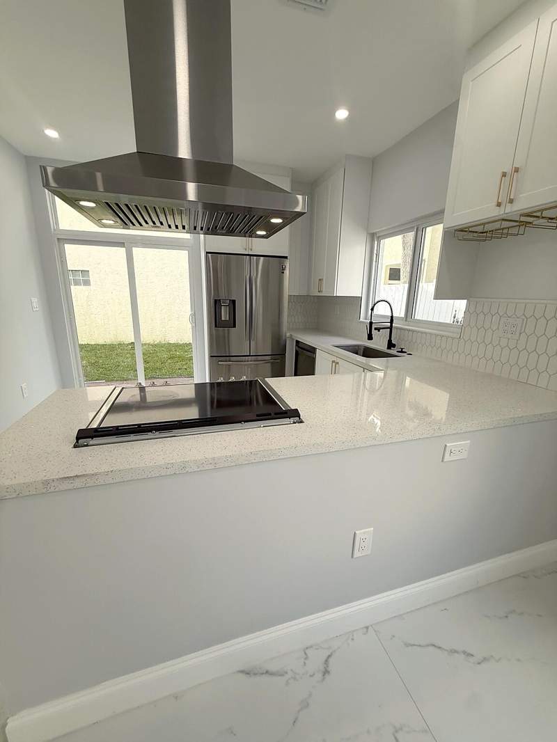3 bedroom Single Family Residence at 3705 Valais Drive, Emerald Pointe, Hollywood — photo 5