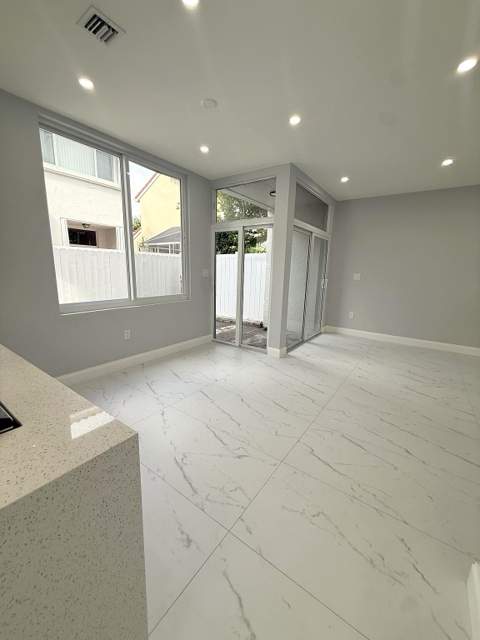 3705 Valais Drive, Hollywood FL - photo 7 of 37
