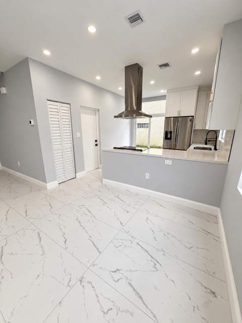 3705 Valais Drive, Hollywood FL - photo 8 of 37