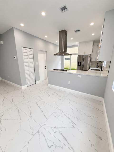 3705 Valais Drive, Hollywood FL - photo 12 of 37