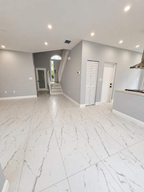 3705 Valais Drive, Hollywood FL - photo 15 of 37