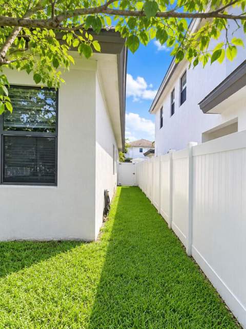17451 SW 41st Street, Miramar FL - photo 9 of 24