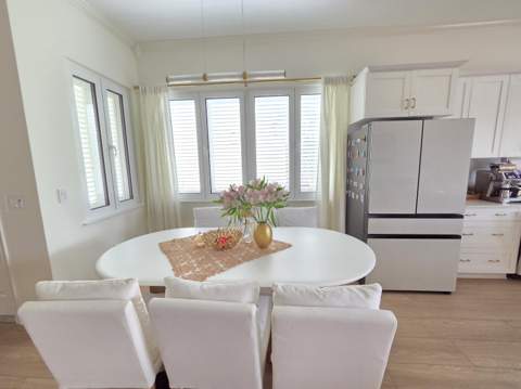 1210 Oakwater Drive, Royal Palm Beach FL - photo 6 of 22