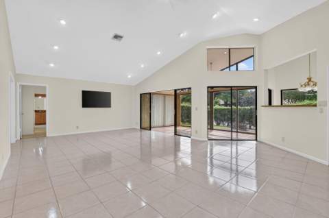 23363 Water Circle, Boca Raton FL - photo 13 of 39