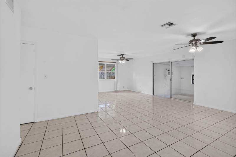 4 bedroom Single Family Residence at 167 NW 49th Avenue, Breezeswept Park Estates, Plantation — photo 5