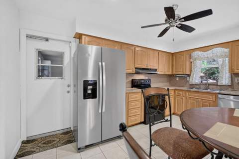 167 NW 49th Avenue, Plantation FL - photo 15 of 45