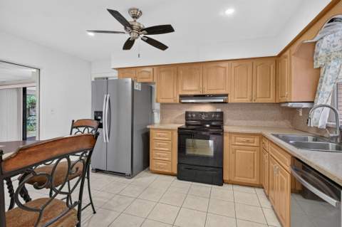 167 NW 49th Avenue, Plantation FL - photo 16 of 45