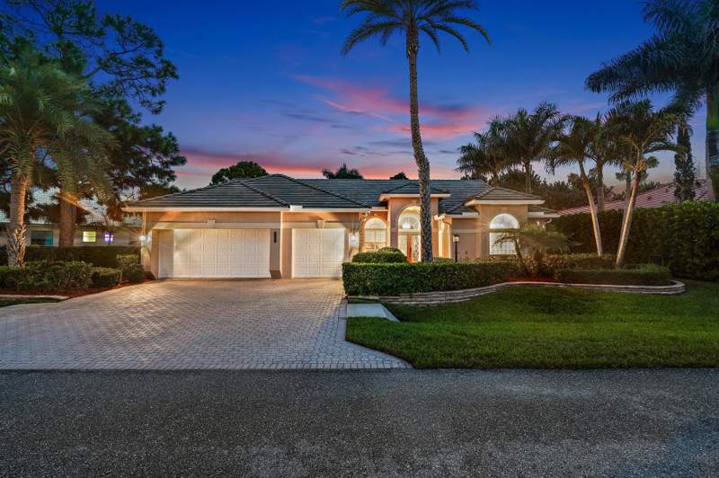 4 bedroom Single Family Residence at 8954 SE Water Oak Place, North Passage, Jupiter — photo 2