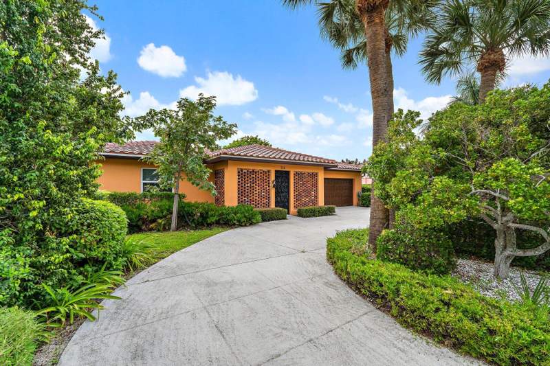 3 bedroom Single Family Residence at 324 Sandal Lane, Palm Beach Shores, Palm Beach Shores — photo 3