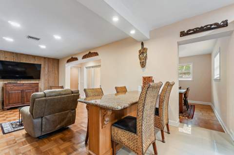 324 Sandal Lane, Palm Beach Shores FL - photo 15 of 59