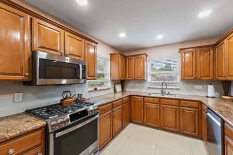 324 Sandal Lane, Palm Beach Shores FL - photo 19 of 59